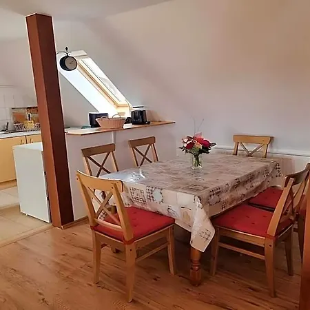 Schoene Mit Garten In Robertsdorf, Cleaning Included * Blowatz
