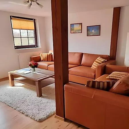 Apartamento Schoene Mit Garten In Robertsdorf, Cleaning Included Blowatz