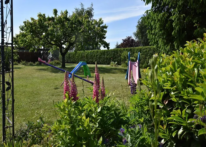 Daire Schoene Mit Garten In Robertsdorf, Cleaning Included