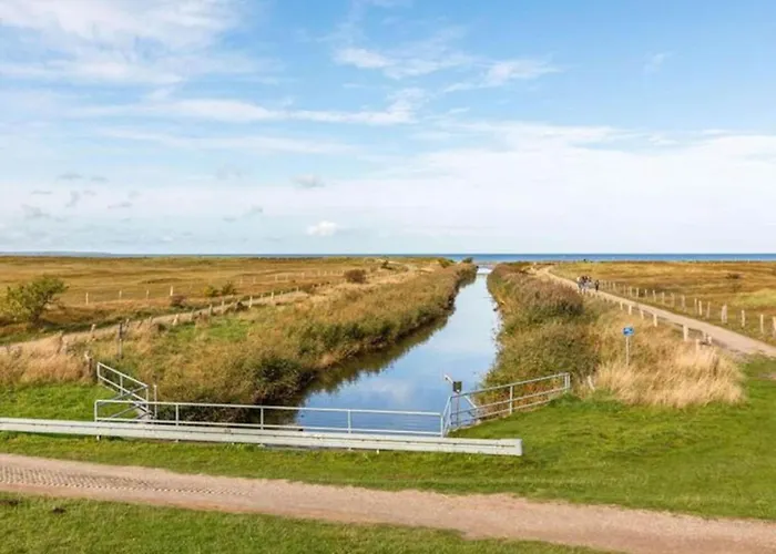 Daire Schoene Mit Garten In Robertsdorf, Cleaning Included