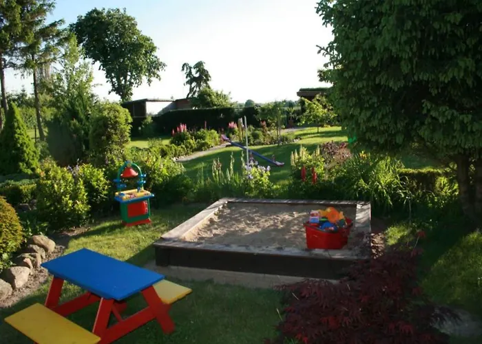 Schoene Mit Garten In Robertsdorf, Cleaning Included * Blowatz