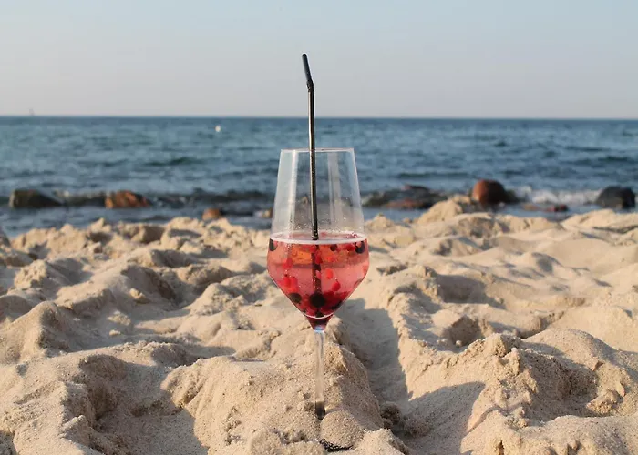 Schoene Mit Garten In Robertsdorf, Cleaning Included Daire Blowatz